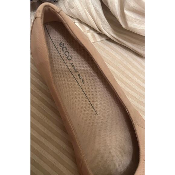 Ecco Barentz Rose Dust Nubuck Leather Slip On flats Size 39EU (8.5 - 9) - Picture 2 of 6